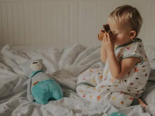 Bis zu welchem Alter kann der myHummy Bär meinem Kind beim Einschlafen helfen?