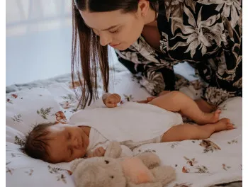Wärme, Lavendel und sanfte Geräusche: Wie das 5in1 Duo unruhige Babys beruhigt